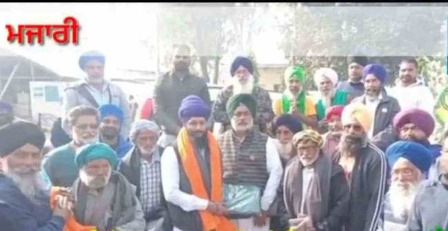 किसान संघर्ष में योगदान देने वालों को किया सम्मानित