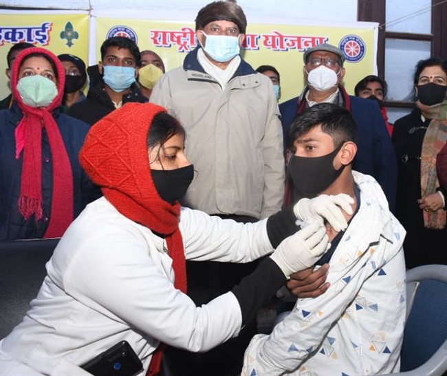 लक्ष्य प्राप्ति का आज अंतिम दिन,41 फीसद किशोरों को ही लगी वैक्सीन