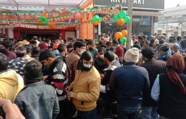 बरेली में चुनाव कार्यालय के उद्घाटन में आचार संहिता का उल्लंघन, भाजपा प्रत्याशी पर केस