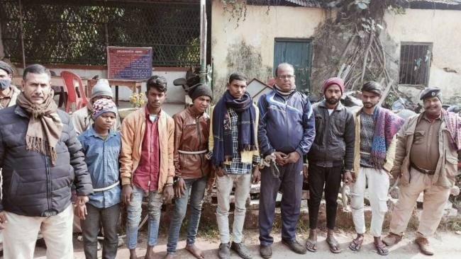 शराब की तस्करी के आरोप में चालक गिरफ्तार