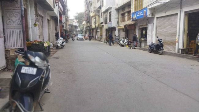 राजौरी में दो बजते ही बंद हो गए बाजार