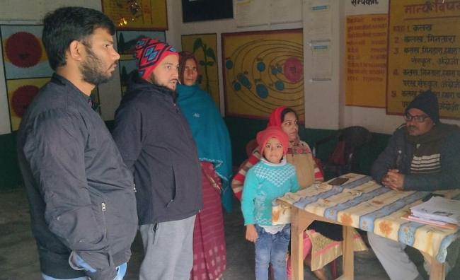 कैंपों में नहीं पहुंची वैक्सीन, निराश होकर लौटे लोग