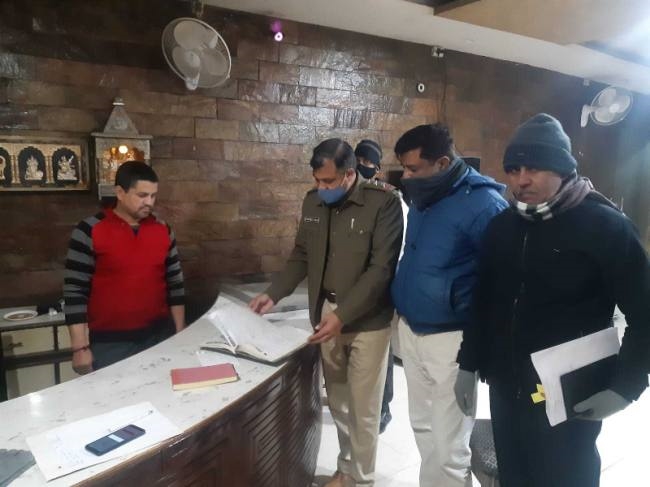 गणतंत्र दिवस समारोह को लेकर पुलिस अलर्ट, होटलों में चलाया सर्च अभियान