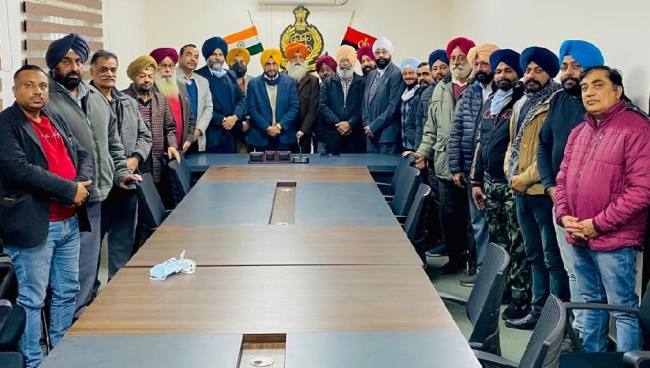 उद्योगपतियों ने एडीसीपी से औद्योगिक सुरक्षा पर की चर्चा