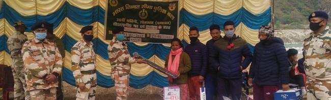 सीमा सुरक्षा के साथ गांवों की समस्याओं का भी निराकरण