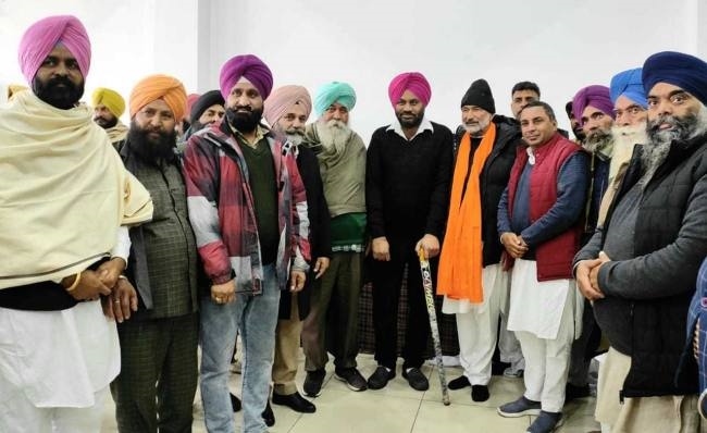 गांव खड़ौली में कांग्रेस प्रत्याशी जलालपुर ने खोला चुनाव कार्यालय