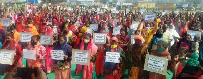 मुखिया की हत्या पर उबला बेदिया समाज