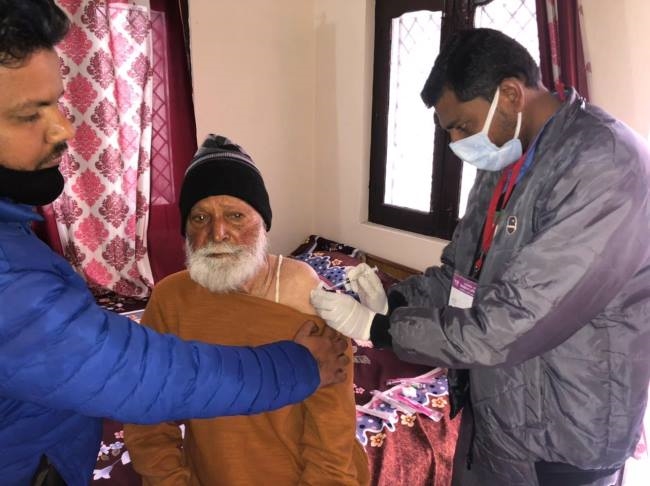 बाहर से आने वाले वाहनों की नहीं हो रही जांच