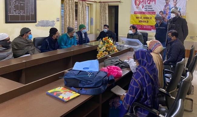 कोई भी व्यक्ति टीका लगे बिना ना रहे: तिवारी