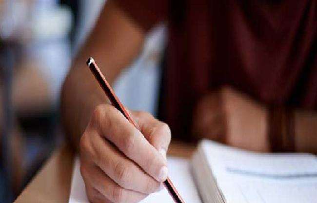 जनवरी के आखिरी सप्ताह में छात्रों को बताया जा सकता है टर्म 1 की बोर्ड परीक्षाओं में उनका प्रदर्शन