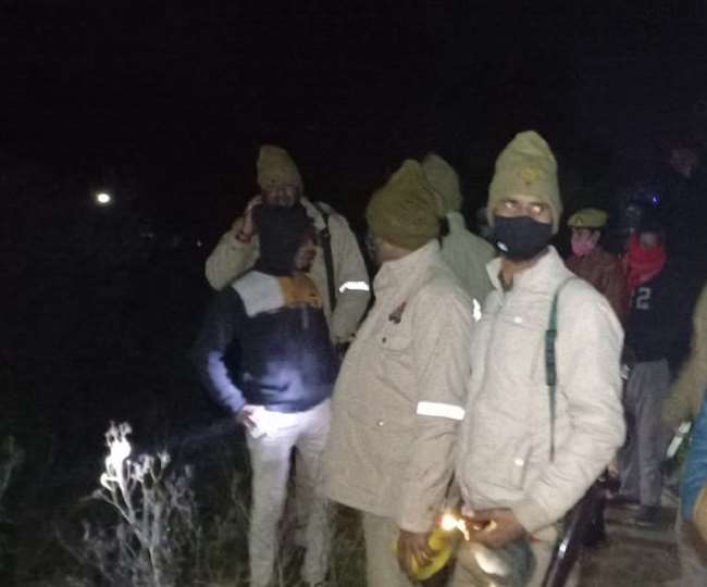 फर्रुखाबाद में किशोरी की हत्या कर निर्वस्त्र शव खेत में फेंका, दुष्कर्म की आशंका, पुलिस जांच में जुटी