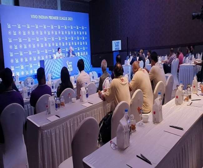 IPL Mega Auction : चेन्नई से लेकर लखनऊ तक, जानिए किस फ्रेंचाइजी के पर्स में है कितनी रकम