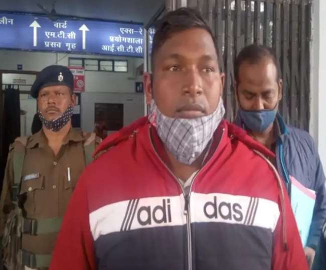 Maharaj Pramanik Surrender: आत्मसमर्पण करने के बाद दस लाख का इनामी नक्सली महाराज प्रमाणिक गया जेल, कही ये बात