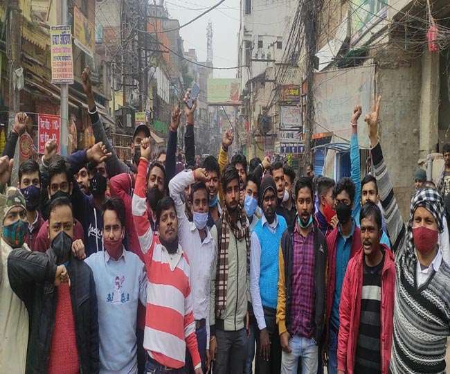 पटना में लूट के विरोध में बंद रही आभूषण की सभी दुकानें, व्यवसायी बोले- जल्द हो गहने की बरामदगी