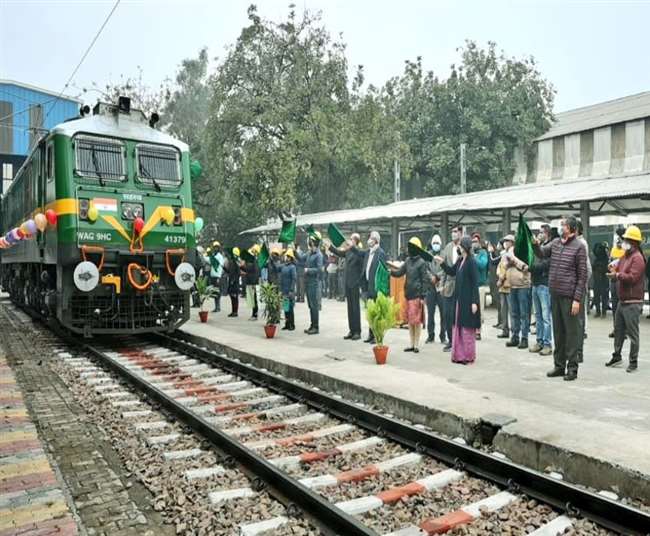 बरेका ने बनाया 1000 वां इलेक्ट्रिक रेल इंजन 'सहस्त्र', कारखाना ने अपना पिछला रिकार्ड तोड़ा
