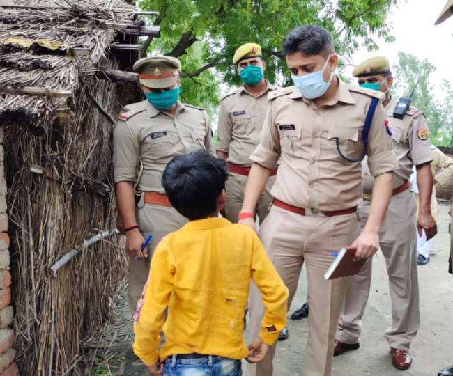 संतकबीरनगर पुलिस ने शुरू किया घंटी बजाओ अभियान, जाने क्या है वजह