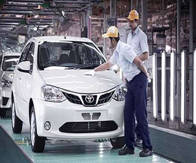 कोरोना के बढ़ते मामलों को देखते हुए Toyota ने मैन्युफैक्चरिंग पर लगाई रोक