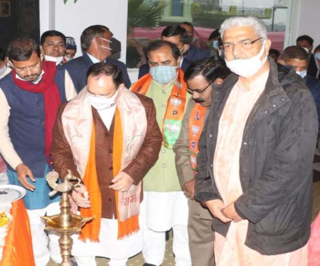 UP Election 2022 : JP Nadda ने बिजनौर-मुजफ्फरनगर के प्रत्याशियों को दिया गुरुमंत्र, 'बेटिकट' दावेदारों की ऐसे दूर की नाराजगी
