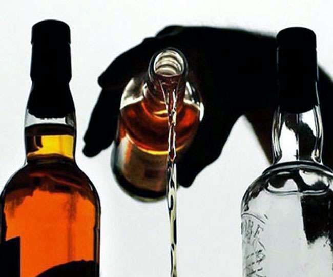 हास्टल में चल रही शराब पार्टी पर पुलिस ने फेरा पानी, जानें रोहतास के छात्रों की कहानी
