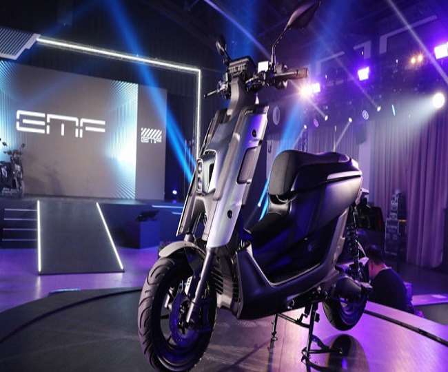 यामाहा की इलेक्ट्रिक स्कूटर Yamaha EMF हुई ग्लोबली पेश, जानें भारत में कब होगी लॉन्च