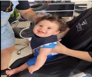 यह वीडियो पड़ोसी देश पाकिस्तान में भी बहुत पॉपुलर हुआ था।