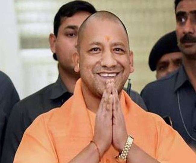 गोरखपुर अचानक पहुंचे सीएम योगी, बोले- कोरोना संक्रमित व्यक्ति के इलाज में देरी बर्दाश्त नहीं Gorakhpur News