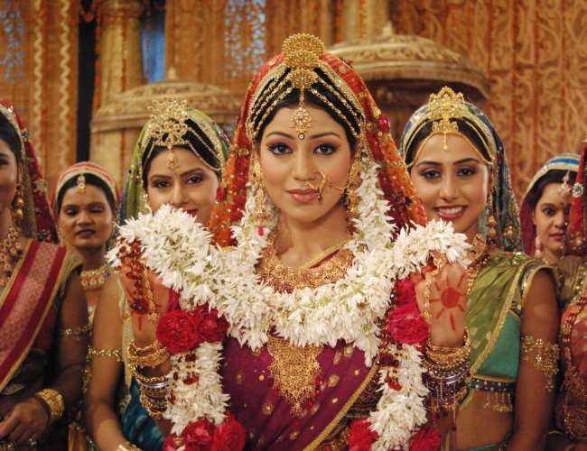Ramayan के सेट पर हुए हादसे में जब बाल-बाल बची थीं सीता, आग में झुलसने से इस शख्स ने बचाया