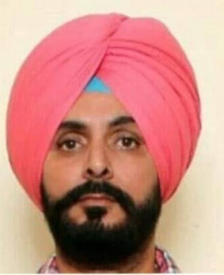 दिल्ली आंदोलन से लौट रहे किसान की कार पेड़ से टकराई, मौत