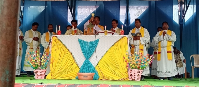 167बालक-बालिकओं ने ग्रहण किया परमप्रसाद