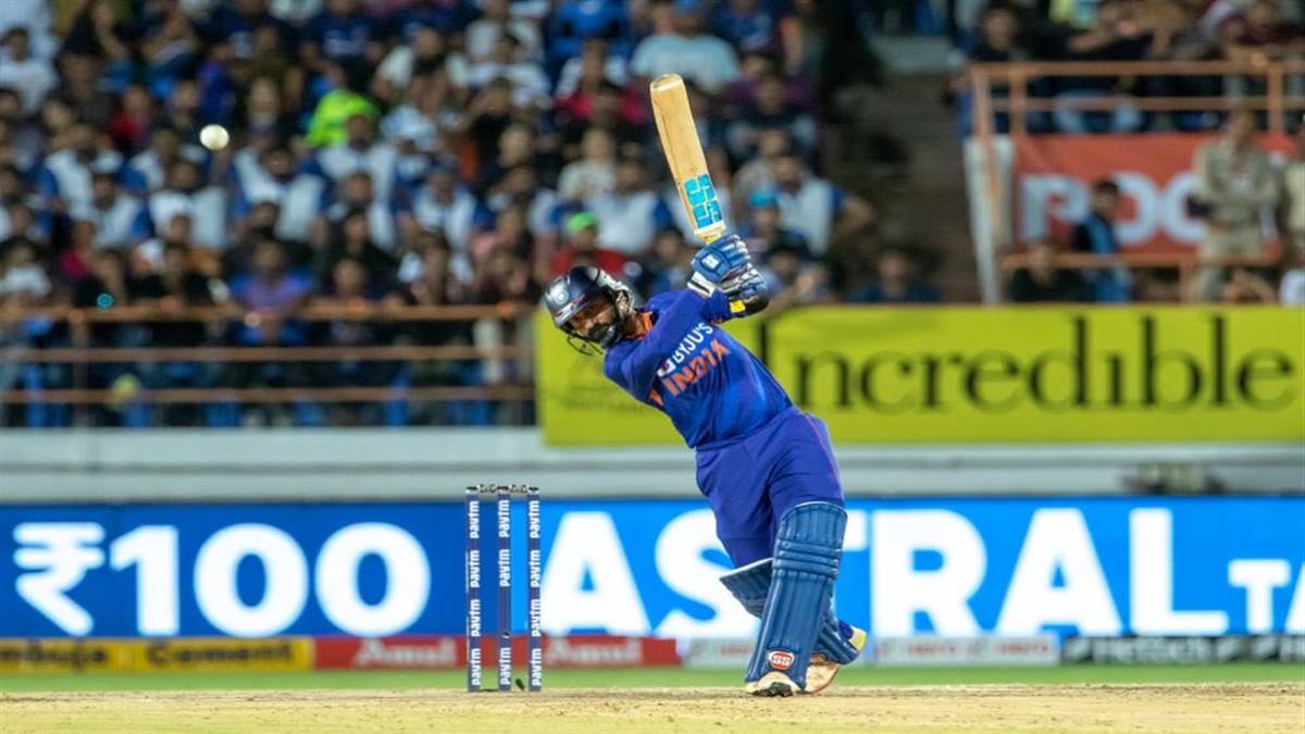 ICC Rankings: टी20 रैंकिंग में दिनेश कार्तिक का धमाका, इशान किशन ने हासिल किया सर्वश्रेष्ठ स्थान