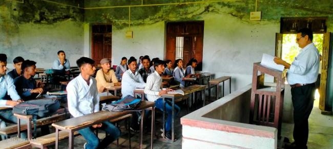 जिले के साढ़े 13 हजार होनहारों की उम्मीदों पर पानी