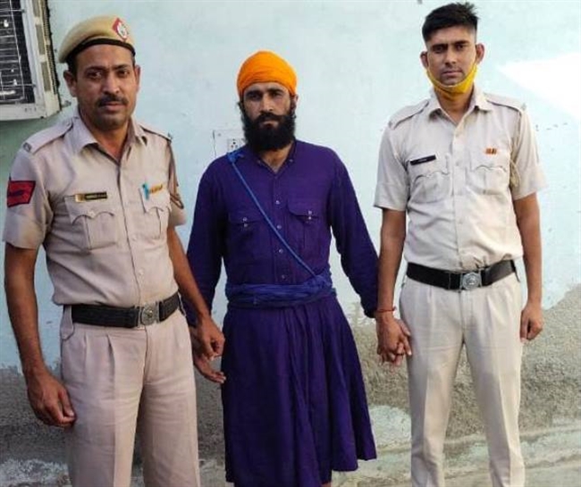 फ्री में मुर्गा न मिलने पर मारपीट करने वाला निहंग नवीन पुलिस रिमांड पर