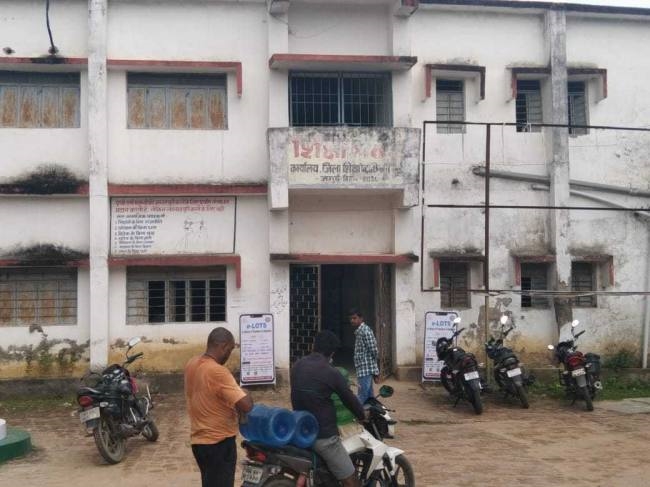 आपदा ने दिखाया डिजिटल शिक्षा का रास्ता, अब उम्मीदों का आसमान