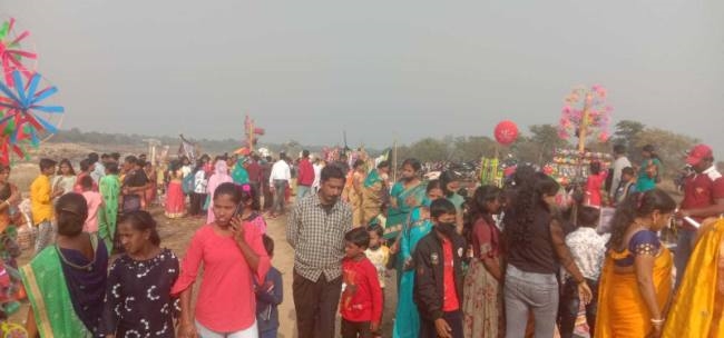 मिरगी चिंगड़ा में लगा परंपरागत महिला मेला