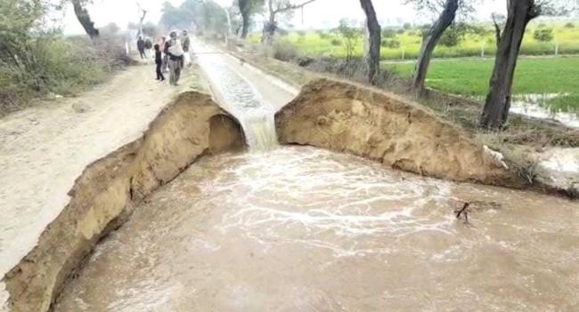 माइनर में पड़ा कटाव, फसलों का नुकसान