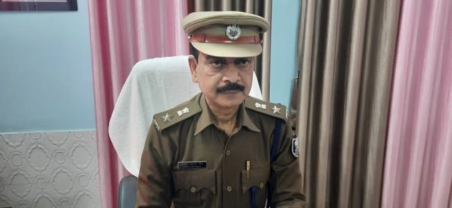 एसपी ने डीएसपी कार्यालय का किया निरीक्षण व लंबित कांडों के निष्पादन में तेजी लाने का दिया निर्देश