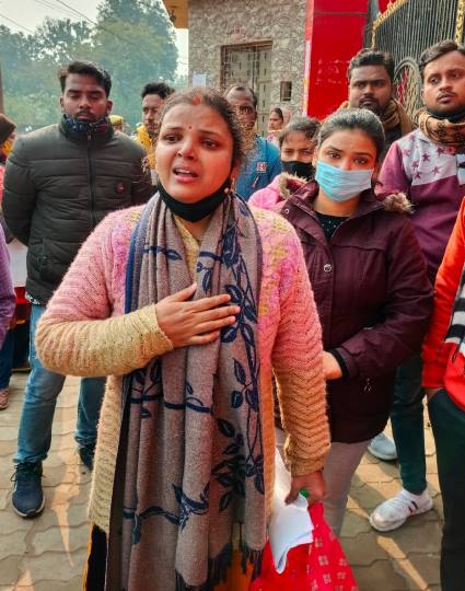 केंद्रों से निराश लौटे सैकड़ों परीक्षार्थी, हंगामा