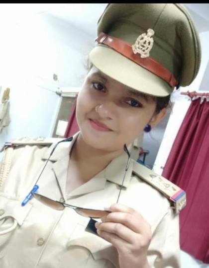 किसान का बेटा और बहू एक साथ बने दारोगा