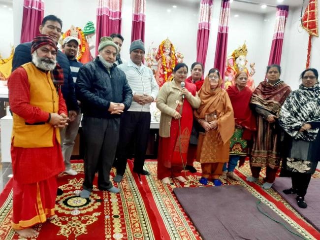प्राचीन श्री भद्रकाली मंदिर में भजन संध्या करवाई