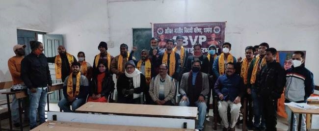 देश के प्रति नेताजी के समर्पण व बलिदान से सीख लें युवा पीढ़ी