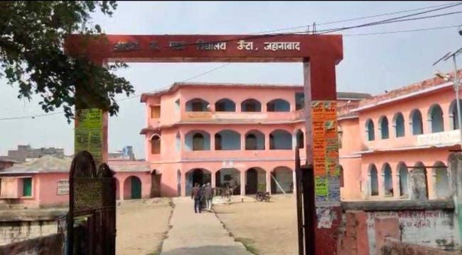 विद्यालय आगजनी मामले में 24 घंटे बाद भी केस दर्ज नहीं