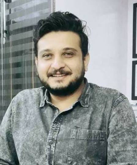 कोरोना में बिना डाक्टरी सलाह के दवा खाना सेहत के लिए हानिकारक : डा. श्रृंगी शिवम