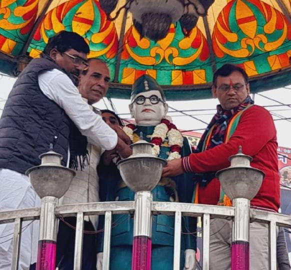 125वीं जयंती पर नेताजी सुभाष चंद बोस का भावपूर्ण स्मरण