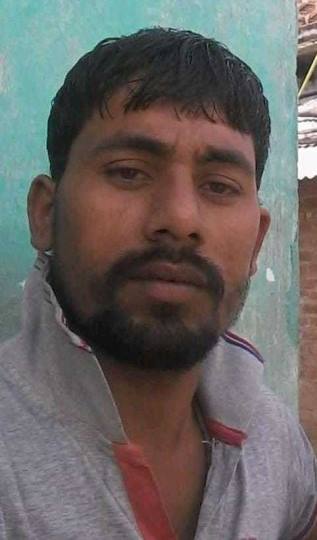 पक्की सड़क बनने की आज भी आस लगाए ग्रामीण