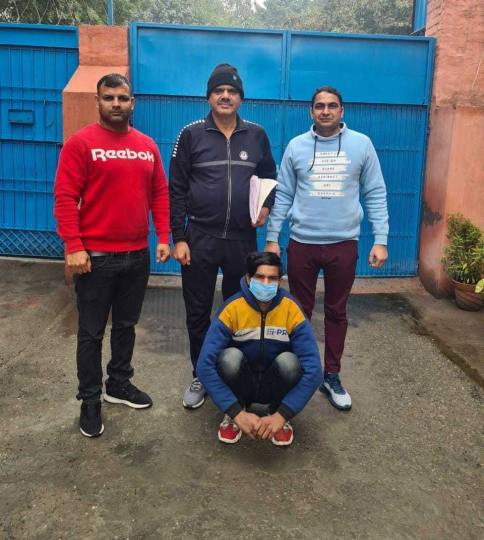 आटो में लिफ्ट देकर यात्रियों को लूटने वाले गिरोह का तीसरा बदमाश गिरफ्तार