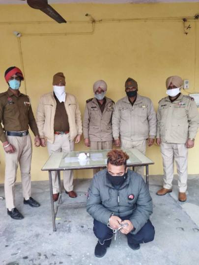 दस ग्राम चिंट्टा बरामद, एक गिरफ्तार