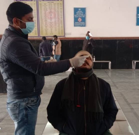एम्स के दो चिकित्सक समेत 181 संक्रमित