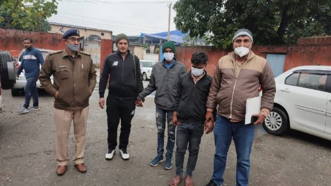 नशे की लत पूरा करने के लिए करते थे चोरी, गिरफ्तार