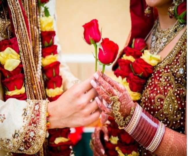 पहले की लव मैरिज, फिर दूसरी युवती के साथ हुआ फरार, मंगलसूत्र भी चुराकर ले गया