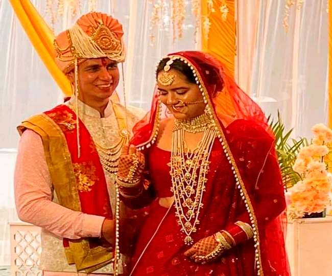 ओलिंपियन अंजुम मोदगिल ने अंकुश भारद्वाज के साथ लिए सात फेरे, कोविड के बीच सादगी से हुआ विवाह समारोह